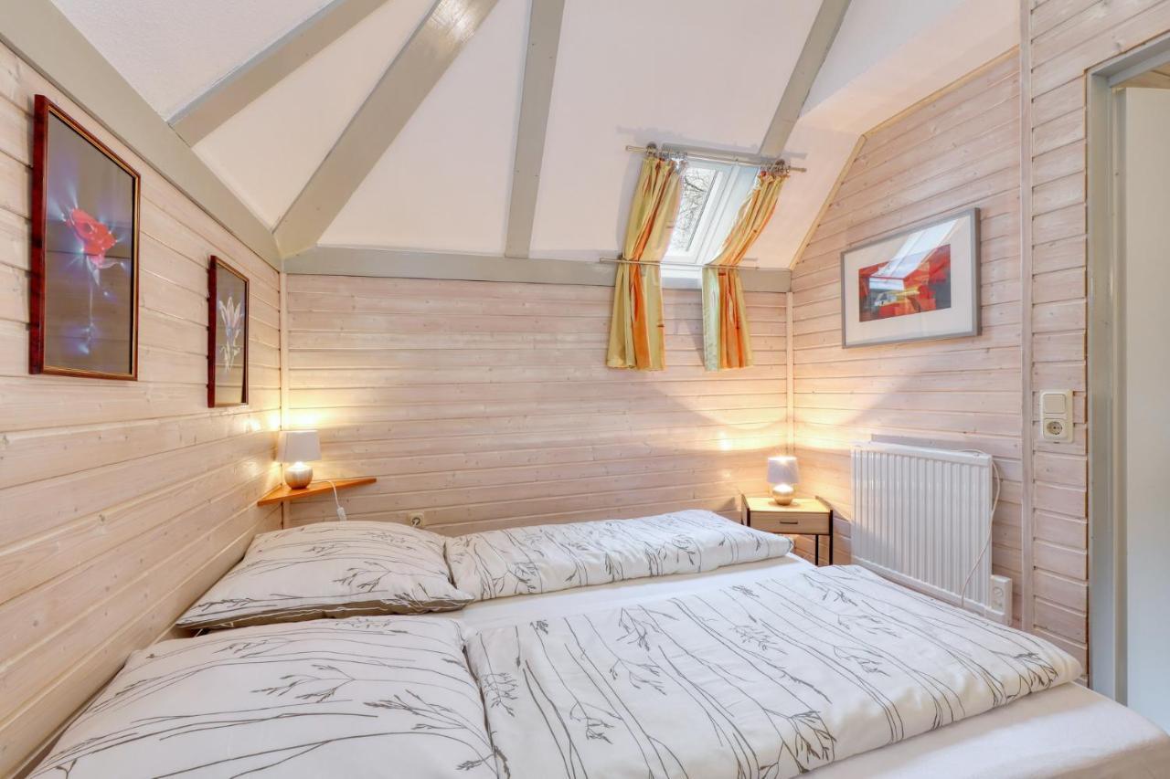 Ferienhaus Bei Simone Mit Sauna 키르하임 외부 사진